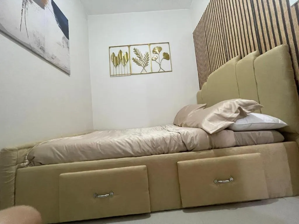 Elite King Comfort Stay Hotel Apartment - Near Manila Airport